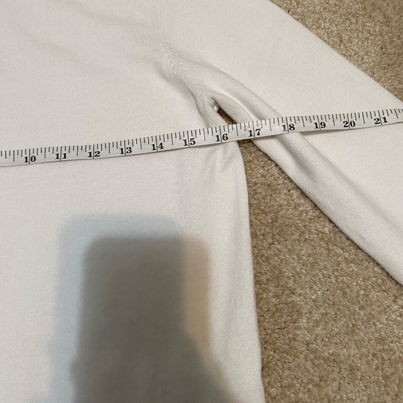 Old Navy White Women's Cardigan Sweater NWOT Size Small - Picture 10 of 13